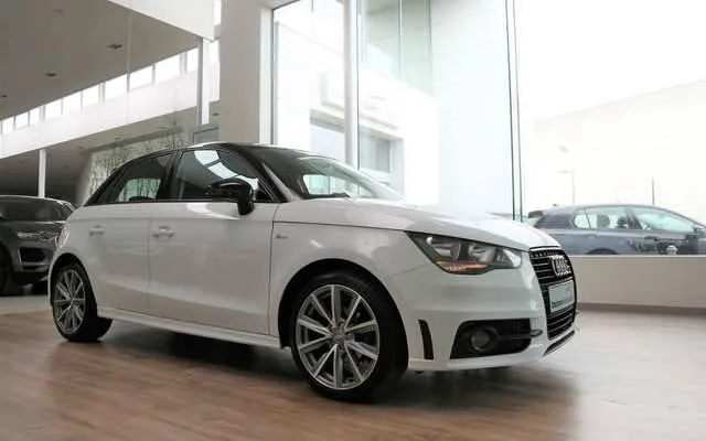 Audi A1 SPORTBACK 1.TFSI*GPS*S-LINE*TOPWAGEN & PRIJS !!! Image 4