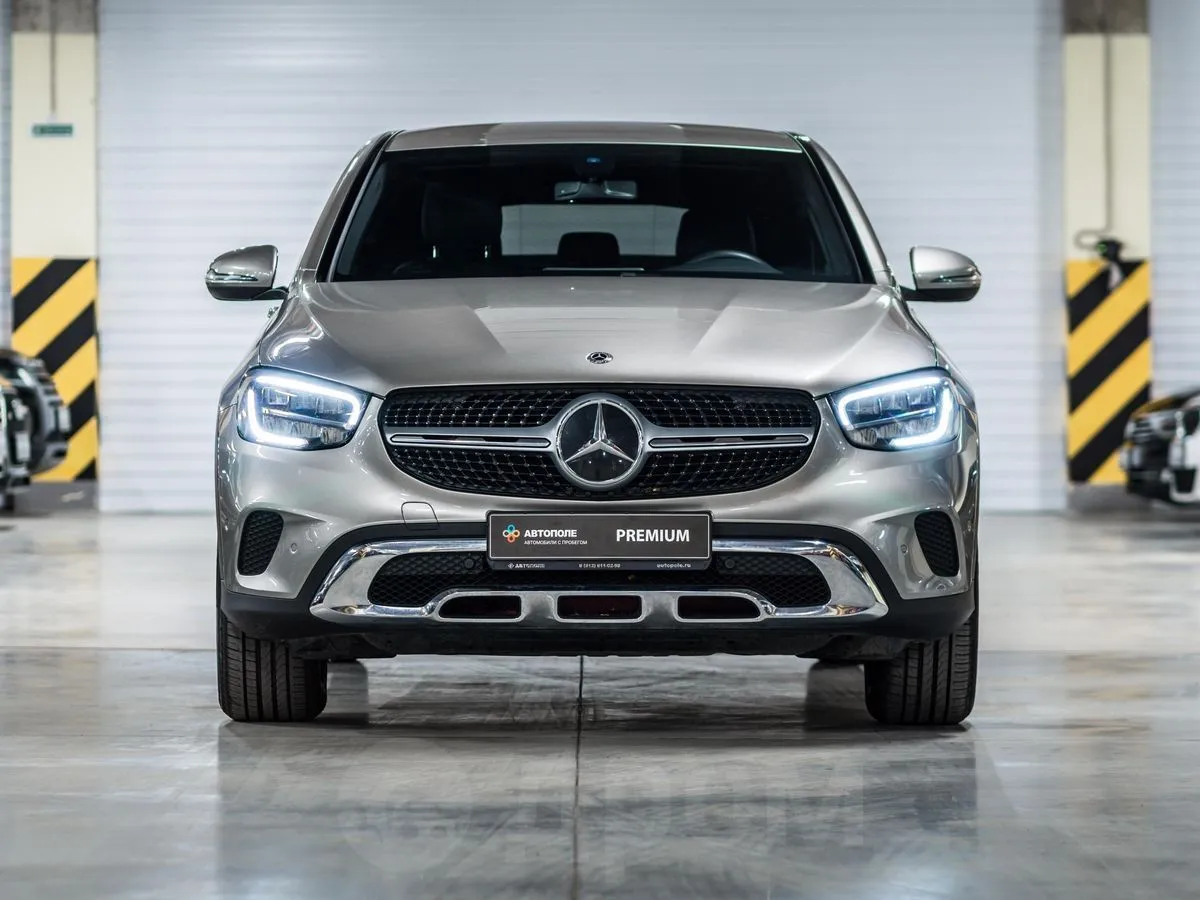 Mercedes-Benz GLC GLC 220d 4MATIC AT Premium Image 3